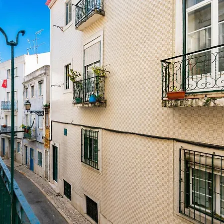 Appartement Mouraria 1st Floor - 1881 Lissabon
