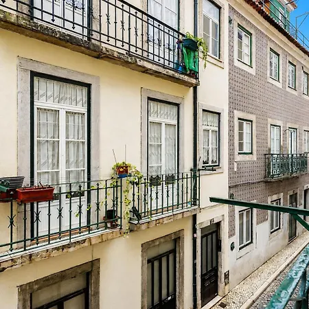 Appartement Mouraria 1st Floor - 1881 *